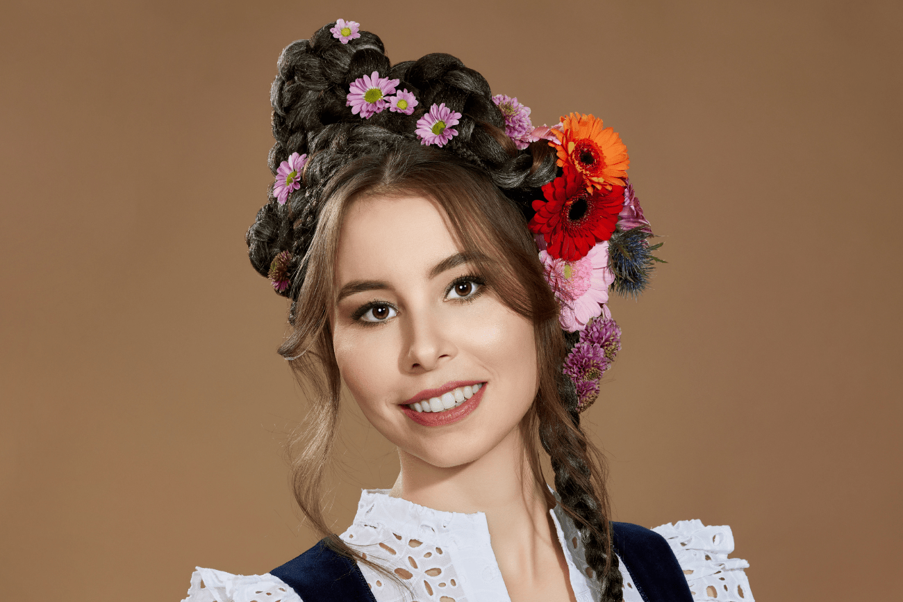 Wiesn-Looks leicht gemacht: So stylst Du Deine perfekte Oktoberfest-Frisur - Paul Mitchell